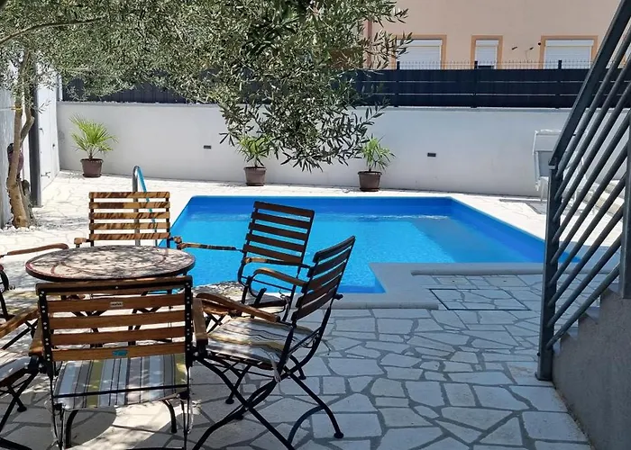With Amazing View And A Private Pool, Susnjar 1 Kruševo