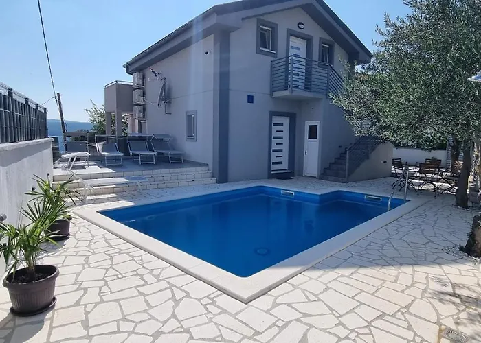 Villa With Amazing View And A Private Pool, Susnjar 1