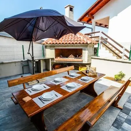 别墅 With Amazing View And A Private Pool, Susnjar 1