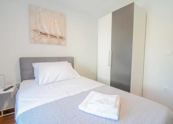 With Amazing View And A Private Pool, Susnjar 1 Вилла